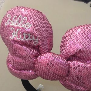 Hello Kitty Large Sequined Bow Headband